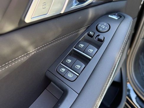 New 2026 BMW X7 xDrive40i w/ M Sport Package image 16