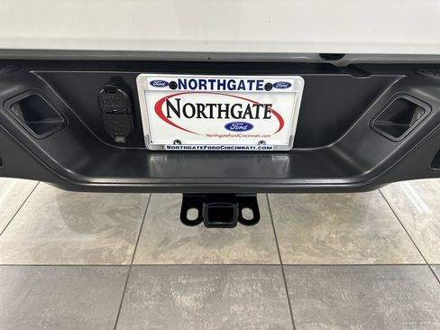 Used 2023 Jeep Gladiator Sport image 9