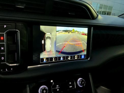 Used 2022 GMC Yukon Denali image 28