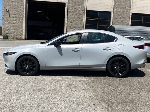 Used 2024 MAZDA MAZDA3 s FWD image 3
