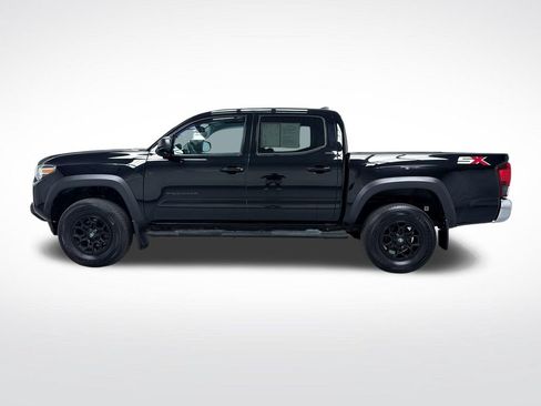 Certified 2023 Toyota Tacoma SR5 w/ SX Package AWD/4WD image 11