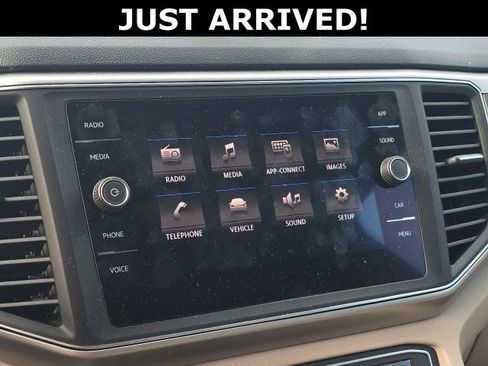 Used 2018 Volkswagen Atlas SE FWD image 21