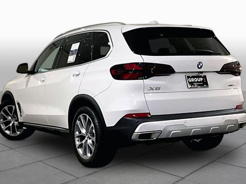 Used 2024 BMW X5 xDrive40i w/ Premium Package AWD/4WD image 11