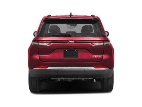 Used 2024 Jeep Grand Cherokee Limited w/ Black Appearance Package AWD/4WD image 5