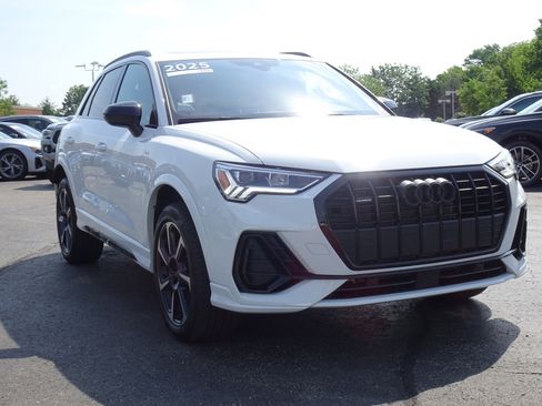 Certified 2025 Audi Q3 2.0T Premium Plus w/ Premium Plus Package AWD/4WD image 7