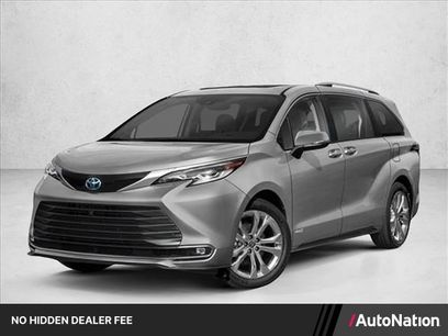 Used 2025 Toyota Sienna Platinum