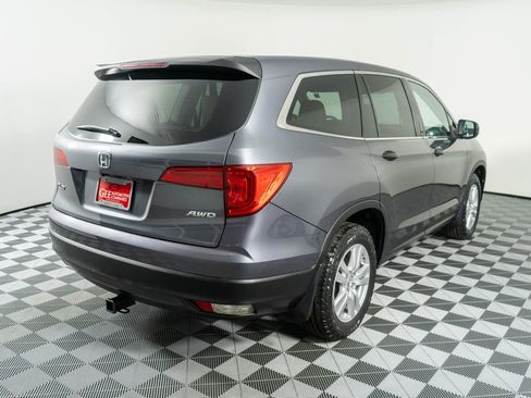 Used 2016 Honda Pilot LX image 6