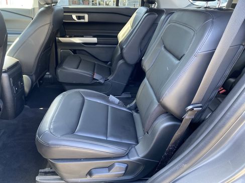 Used 2023 Ford Explorer XLT w/ Equipment Group 202A image 23