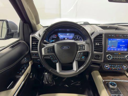 Used 2020 Ford Expedition Platinum image 11