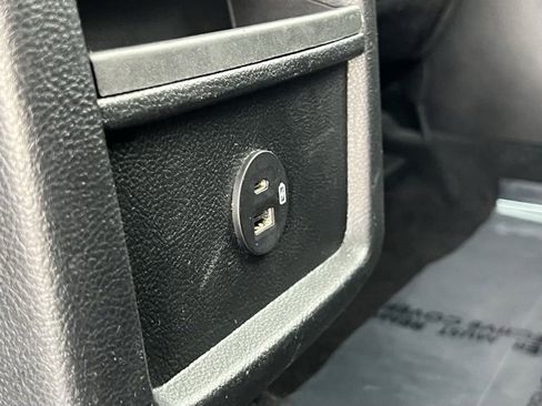 Used 2022 Ford Edge SEL image 28