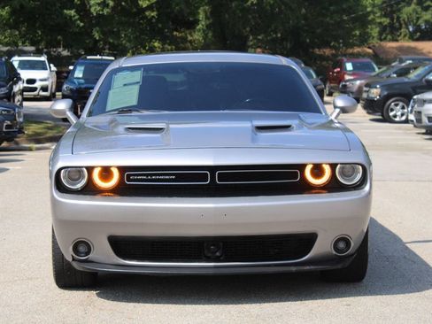 Used 2018 Dodge Challenger SXT Plus RWD image 2