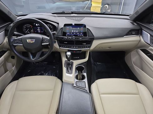 Used 2022 Cadillac CT4 Luxury w/ Sun And Sound Package RWD image 18
