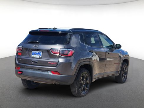 Used 2023 Jeep Compass Trailhawk AWD/4WD image 3