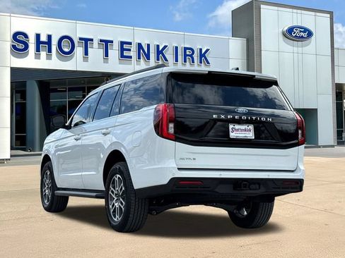 New 2026 Ford Expedition Active RWD image 6
