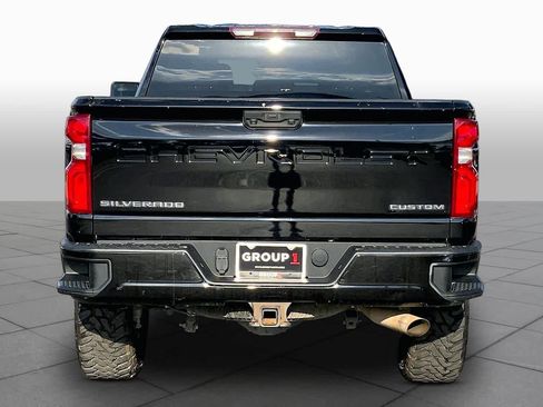 Used 2020 Chevrolet Silverado 2500 Custom w/ Custom Value Package AWD/4WD image 5