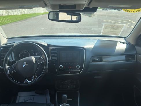 Used 2020 Mitsubishi Outlander SEL AWD/4WD image 17