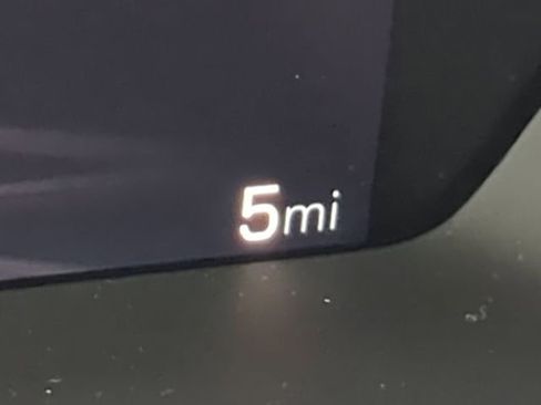 New 2025 GMC Canyon Elevation w/ Convenience Package image 29