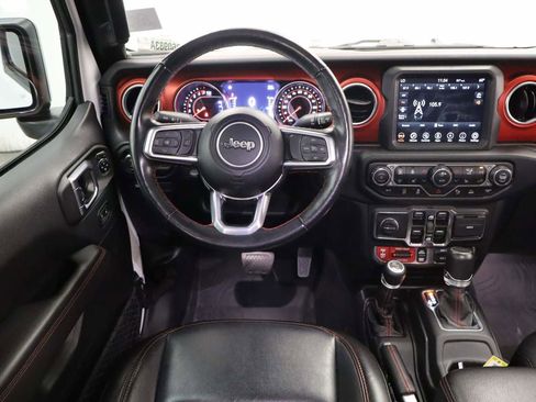 Used 2021 Jeep Gladiator Rubicon AWD/4WD image 4