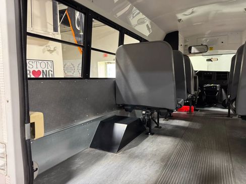 Used 2012 Chevrolet Express 3500 w/ School Bus Package image 27