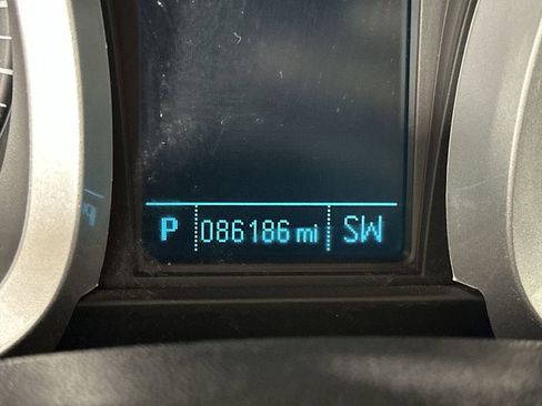 Used 2017 Chevrolet Equinox Premier w/ Enhanced Convenience Package FWD image 15