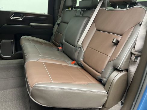 New 2026 GMC Sierra 2500 Denali w/ Denali Reserve Package image 5