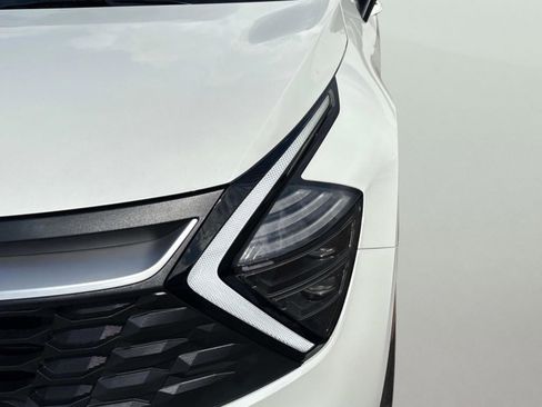 New 2025 Kia Sportage LX image 10