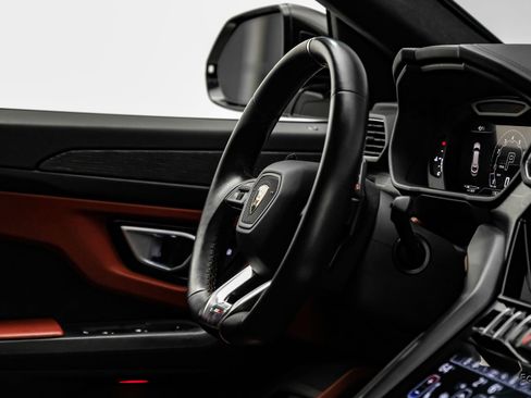 Used 2022 Lamborghini Urus image 60