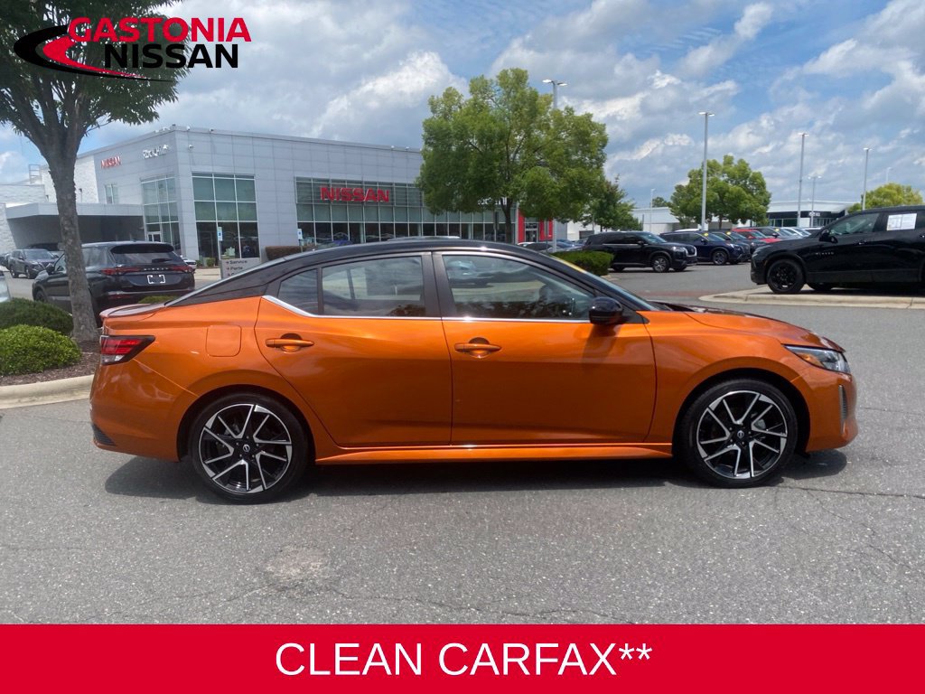 Used 2025 Nissan Sentra SR w/ SR Premium Package FWD image 5