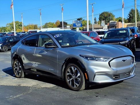 Used 2021 Ford Mustang Mach-E Premium image 3