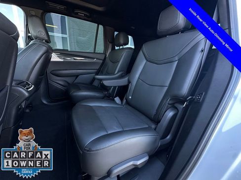 Used 2023 Cadillac XT6 Sport w/ LPO, ONYX Package image 23