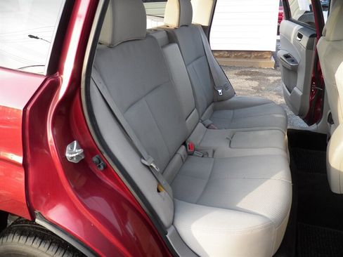Used 2012 Subaru Forester 2.5X Premium w/ All-Weather Pkg image 16