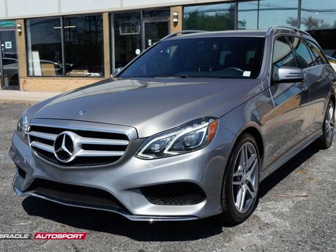 Used 2014 Mercedes-Benz E 350 4MATIC Wagon w/ Premium 1 Package image 3