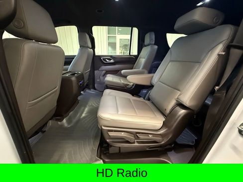 Used 2021 Chevrolet Suburban Z71 w/ Z71 Off-Road Package image 13