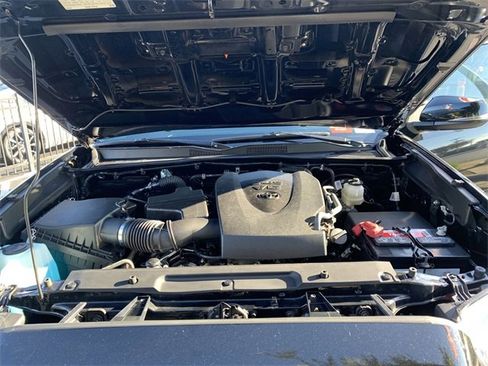 Used 2023 Toyota Tacoma TRD Sport image 16