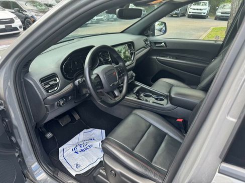 Used 2025 Dodge Durango GT AWD/4WD image 3