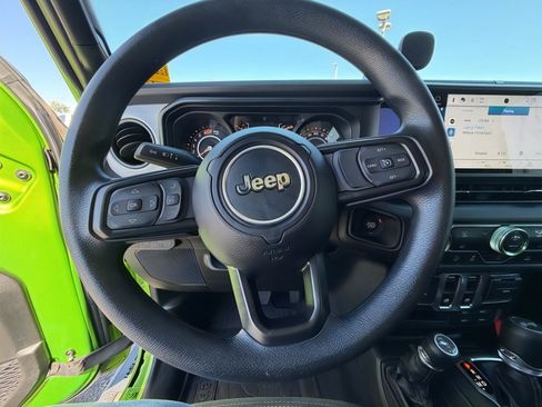 Used 2025 Jeep Wrangler Sport image 15