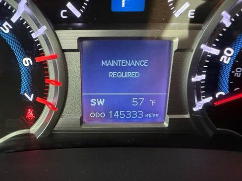 Used 2015 Toyota 4Runner Trail AWD/4WD image 11