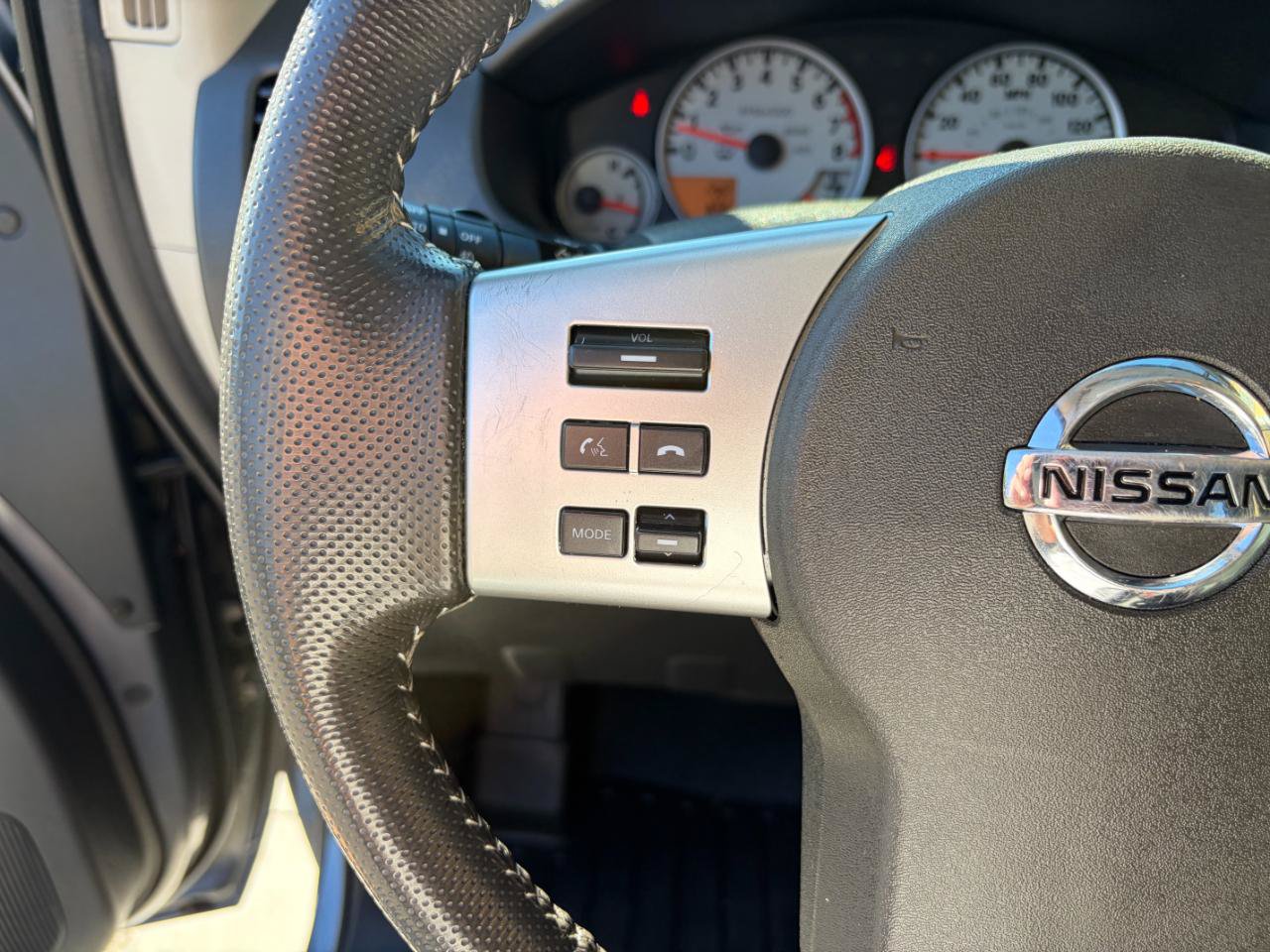 Used 2019 Nissan Frontier PRO-4X AWD/4WD image 14