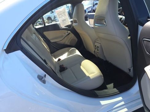 Used 2019 Mercedes-Benz CLA 250 4MATIC image 45