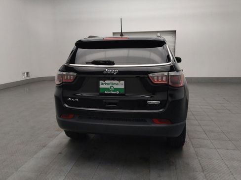 Used 2020 Jeep Compass Latitude AWD/4WD image 7