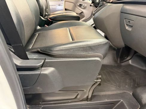 Used 2022 Ford Transit 350 DRW RWD image 24