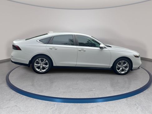 Used 2023 Honda Accord LX image 4