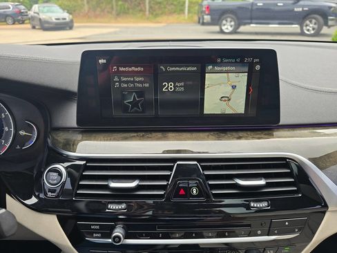 Used 2018 BMW M550i xDrive w/ Driving Assistance Package AWD/4WD image 25