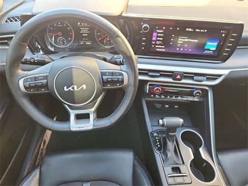 Used 2023 Kia K5 GT-Line image 11