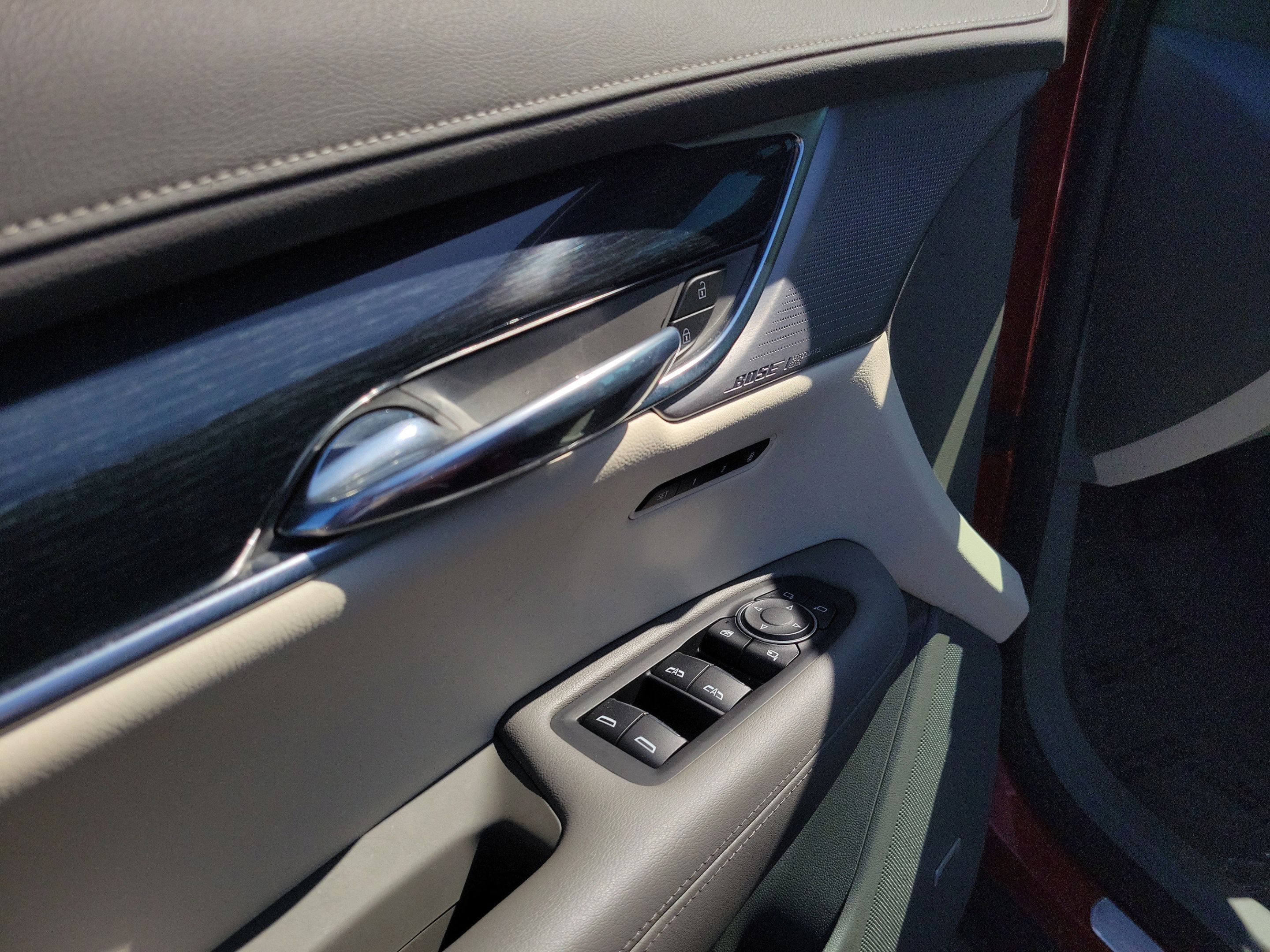 Used 2024 Cadillac XT6 Premium Luxury FWD image 17
