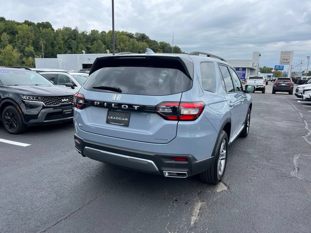 Certified 2026 Honda Pilot EX-L image 5