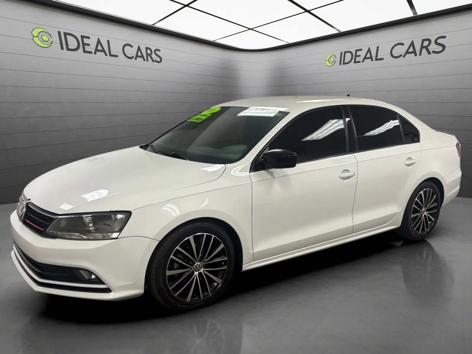 Used 2016 Volkswagen Jetta Sport FWD image 1