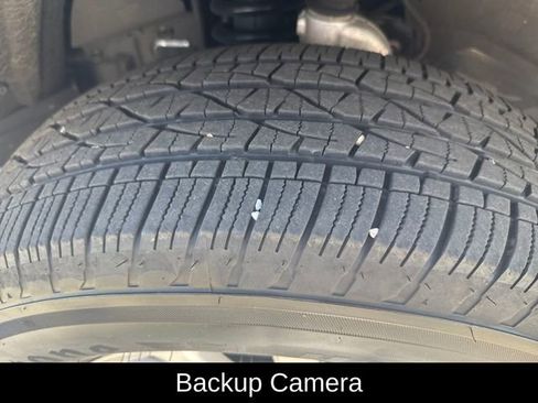 Used 2024 Toyota Tacoma SR5 AWD/4WD image 11