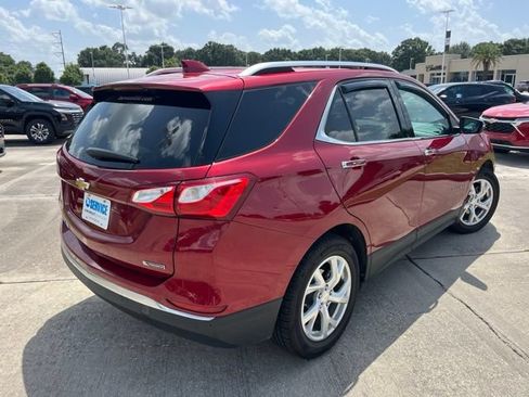 Used 2018 Chevrolet Equinox Premier FWD image 10