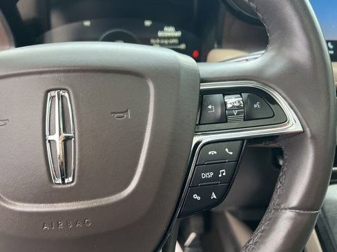 Used 2023 Lincoln Nautilus Reserve image 30